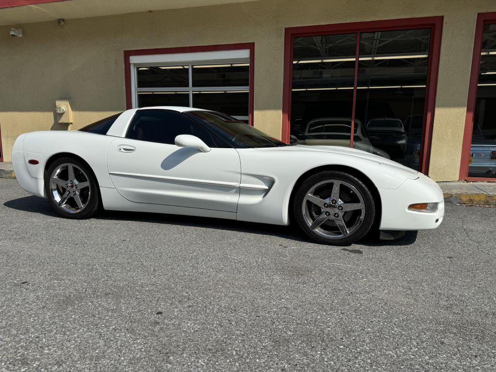 1998 Chevrolet Corvette Image 10