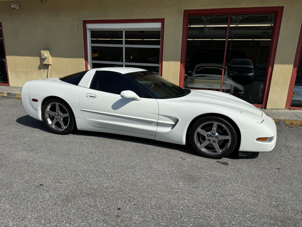 1998 Chevrolet Corvette Image 11