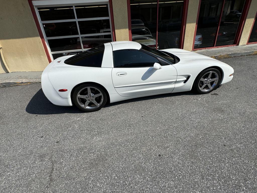 1998 Chevrolet Corvette Image 14