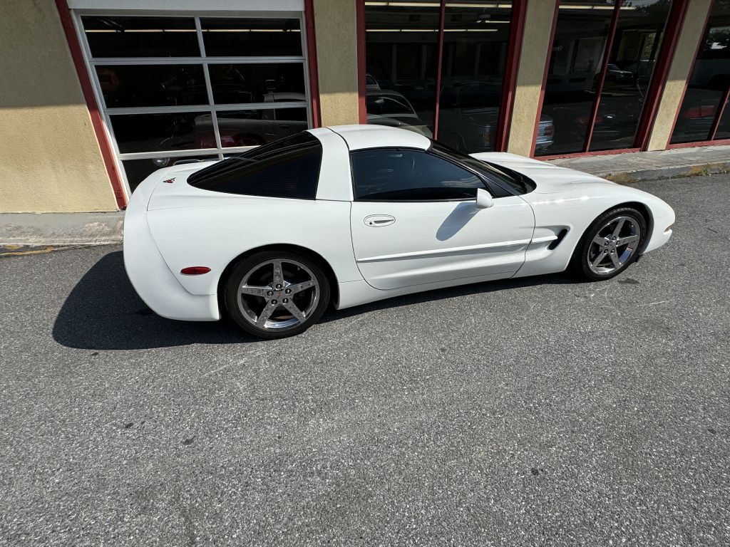 1998 Chevrolet Corvette Image 16