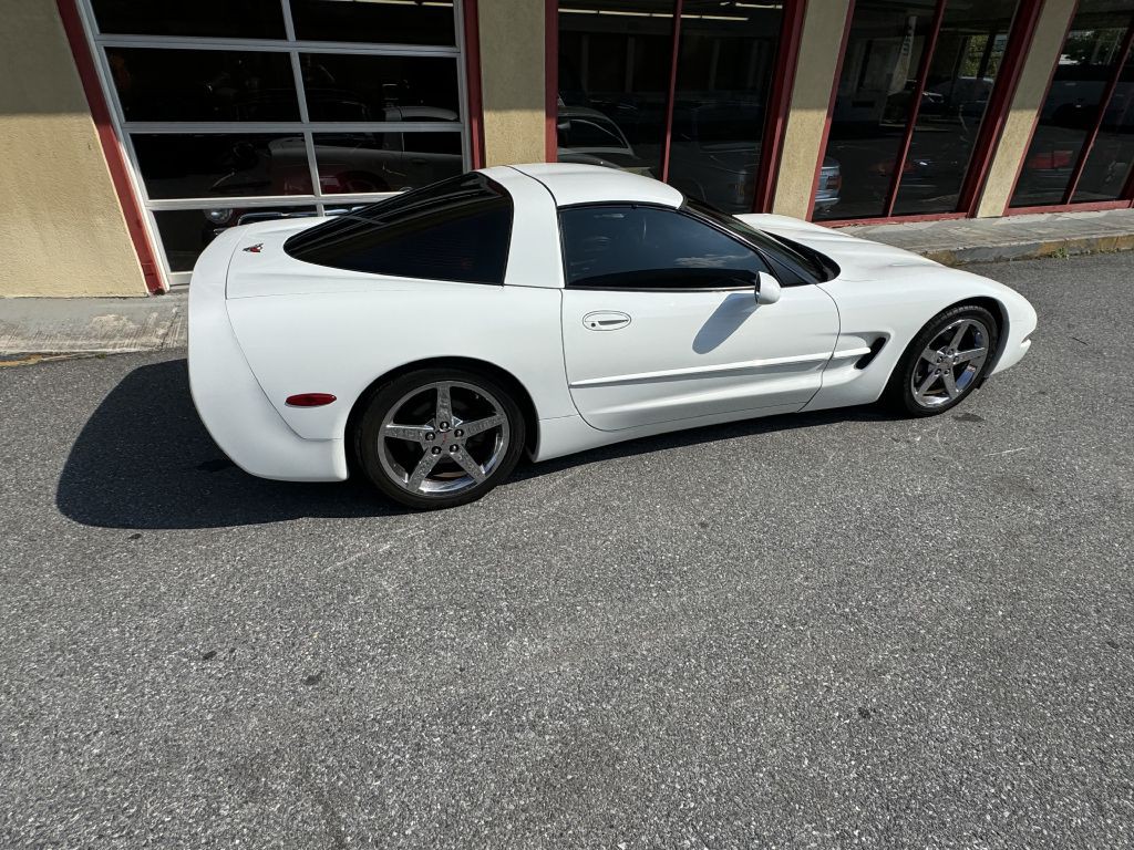 1998 Chevrolet Corvette Image 17