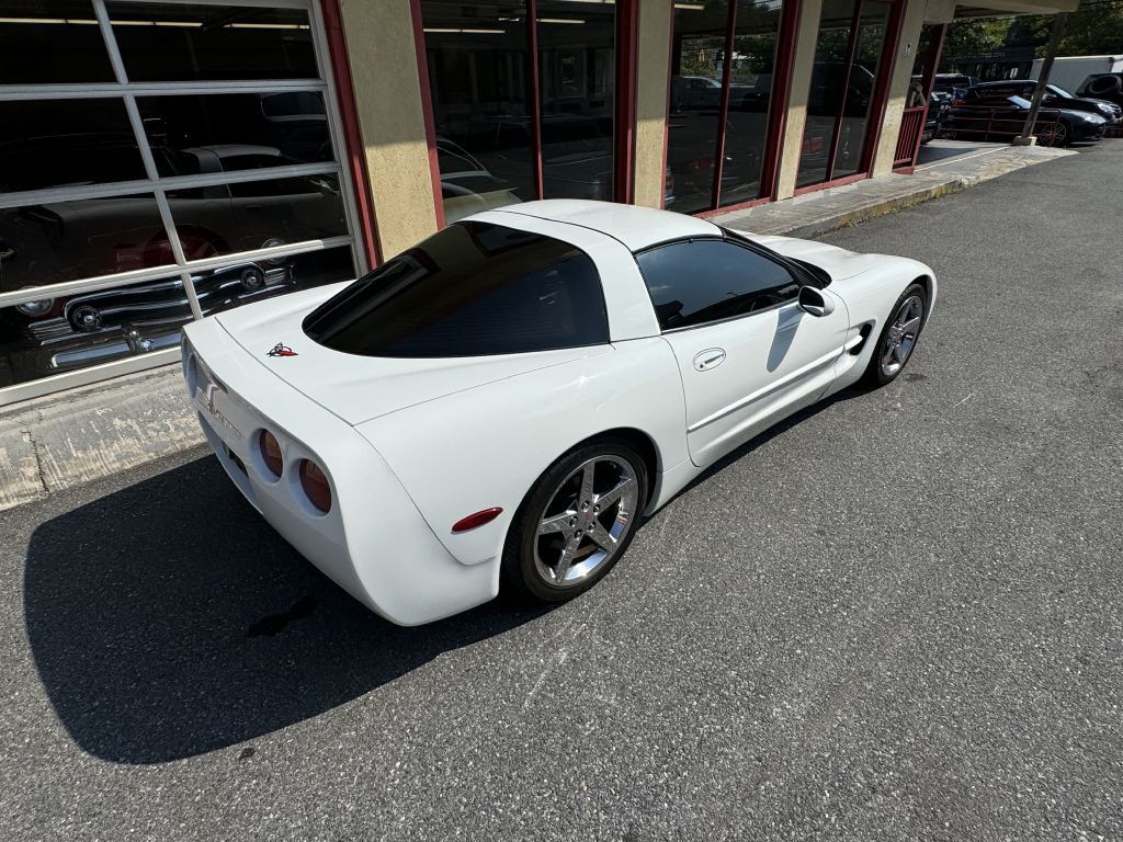 1998 Chevrolet Corvette Image 19