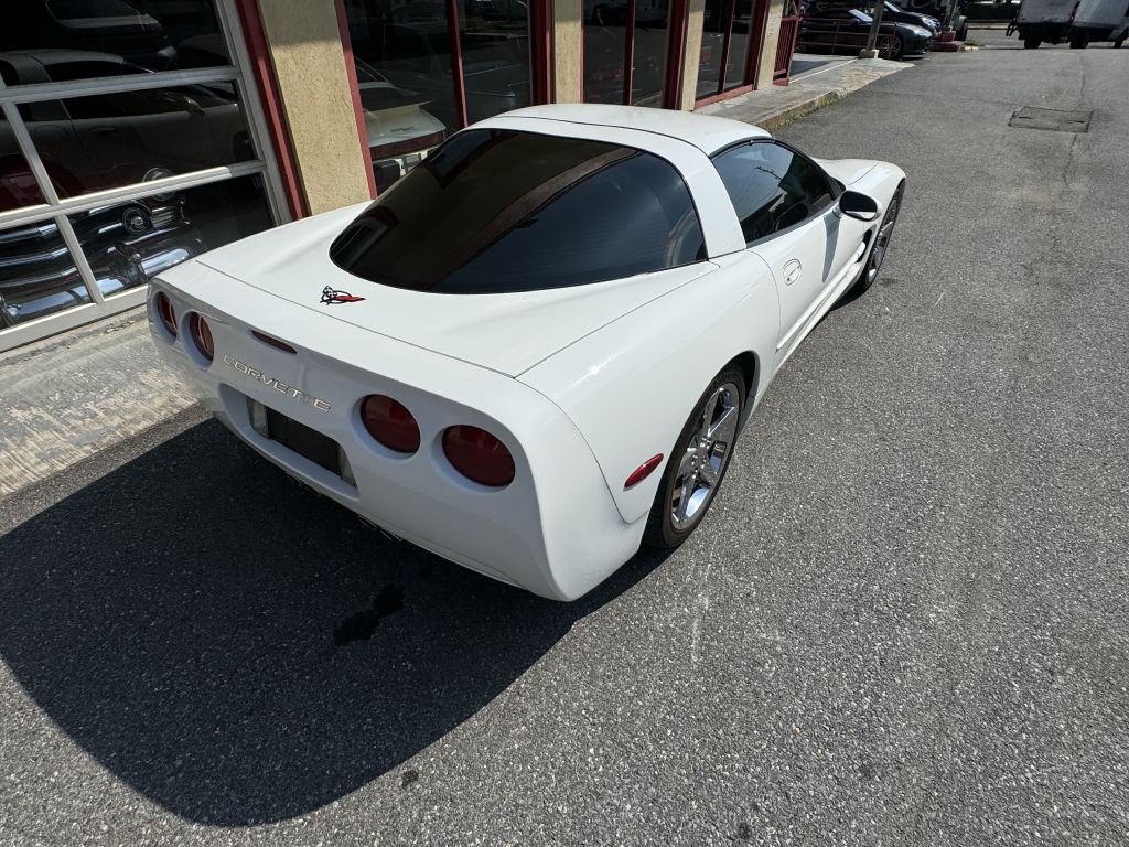 1998 Chevrolet Corvette Image 21