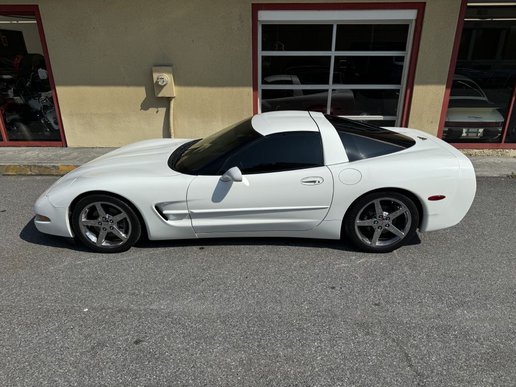 1998 Chevrolet Corvette Image 35