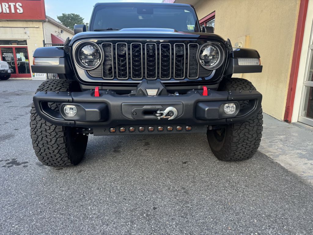2024 Jeep Wrangler Image 2