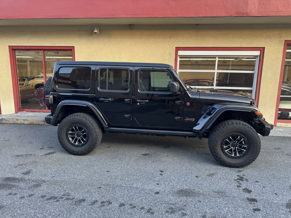 2024 Jeep Wrangler Image 9