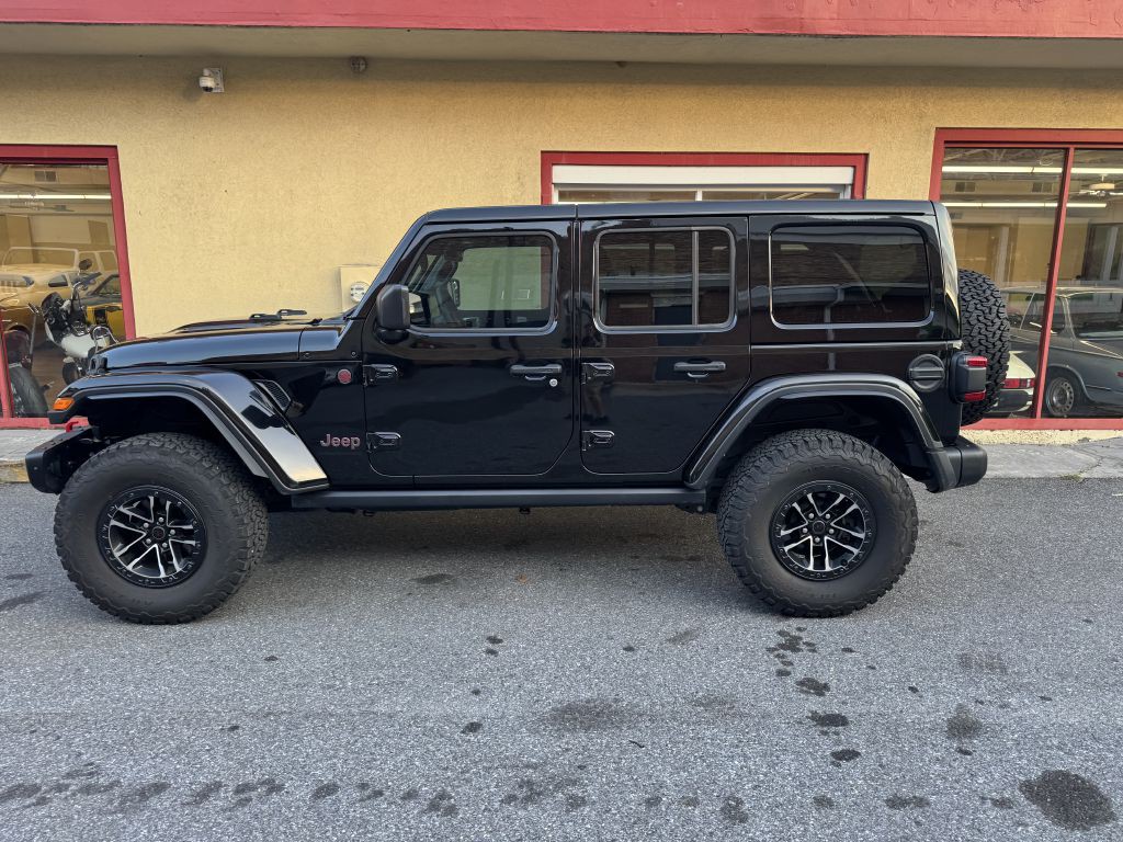2024 Jeep Wrangler Image 35