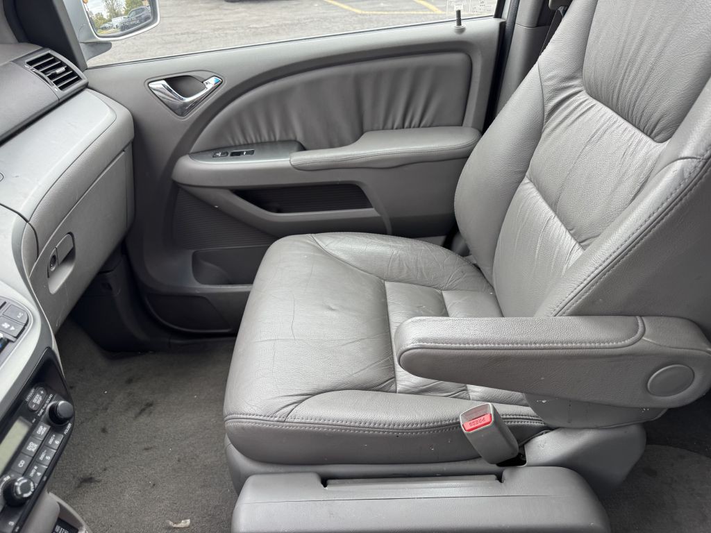 2010 Honda Odyssey Image 14