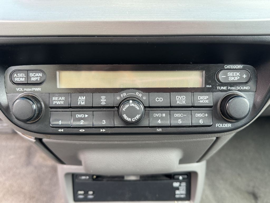 2010 Honda Odyssey Image 21