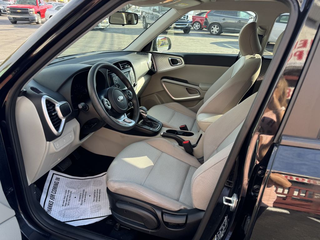 2021 Kia Soul Image 8
