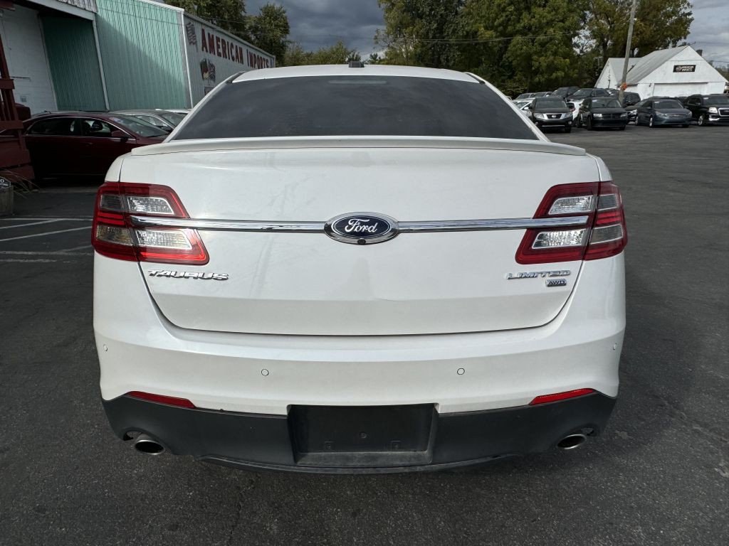 2015 Ford Taurus Image 4