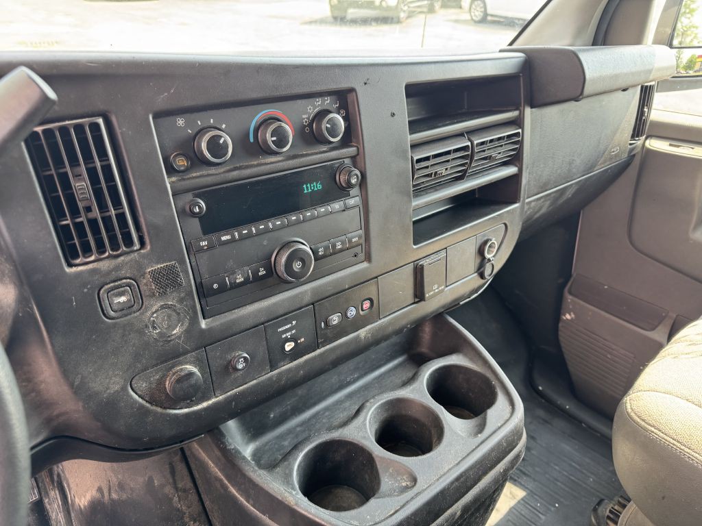 2018 Chevrolet Express Image 9