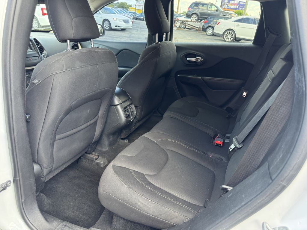 2015 Jeep Cherokee Image 6