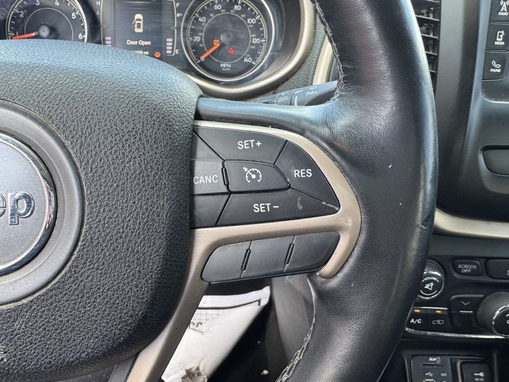 2015 Jeep Cherokee Image 16