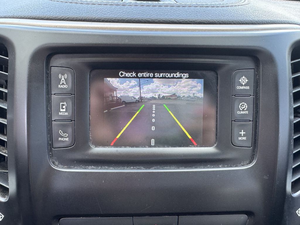 2015 Jeep Cherokee Image 21