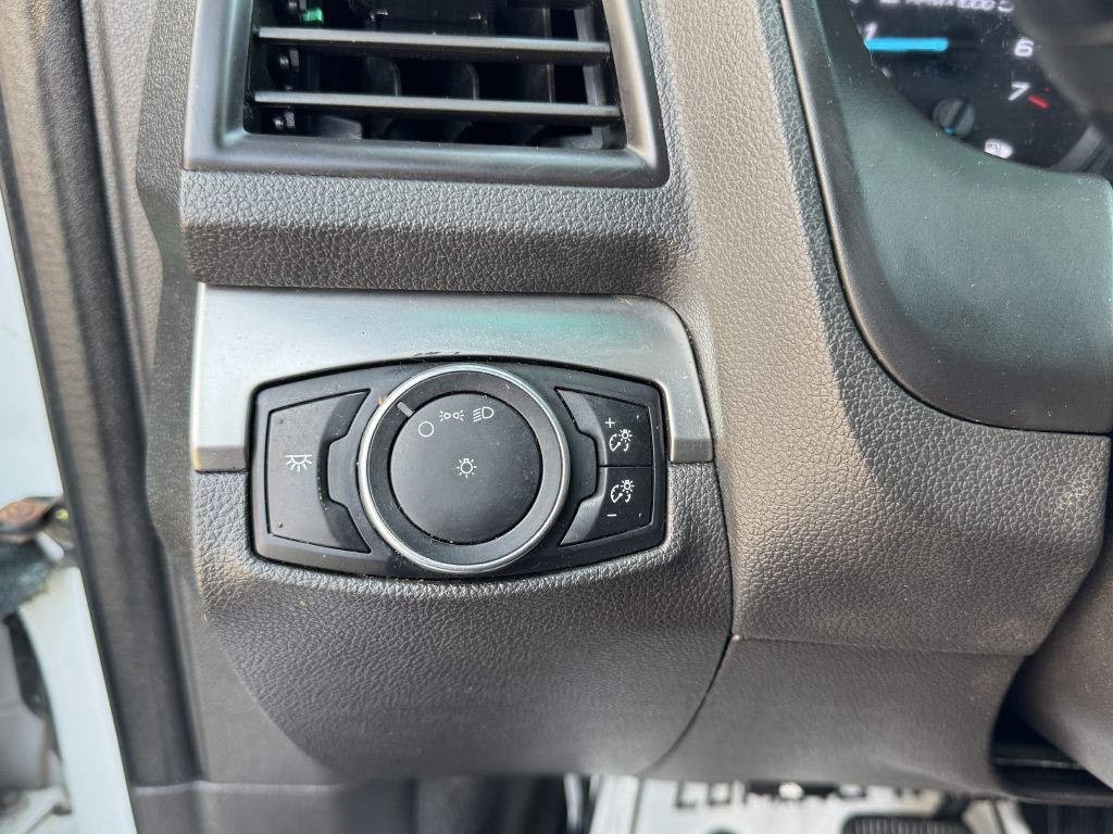 2015 Ford Explorer Image 13