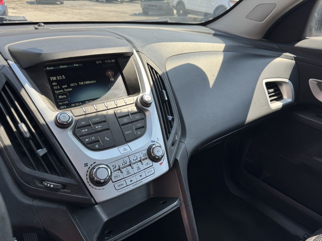 2017 Chevrolet Equinox Image 12