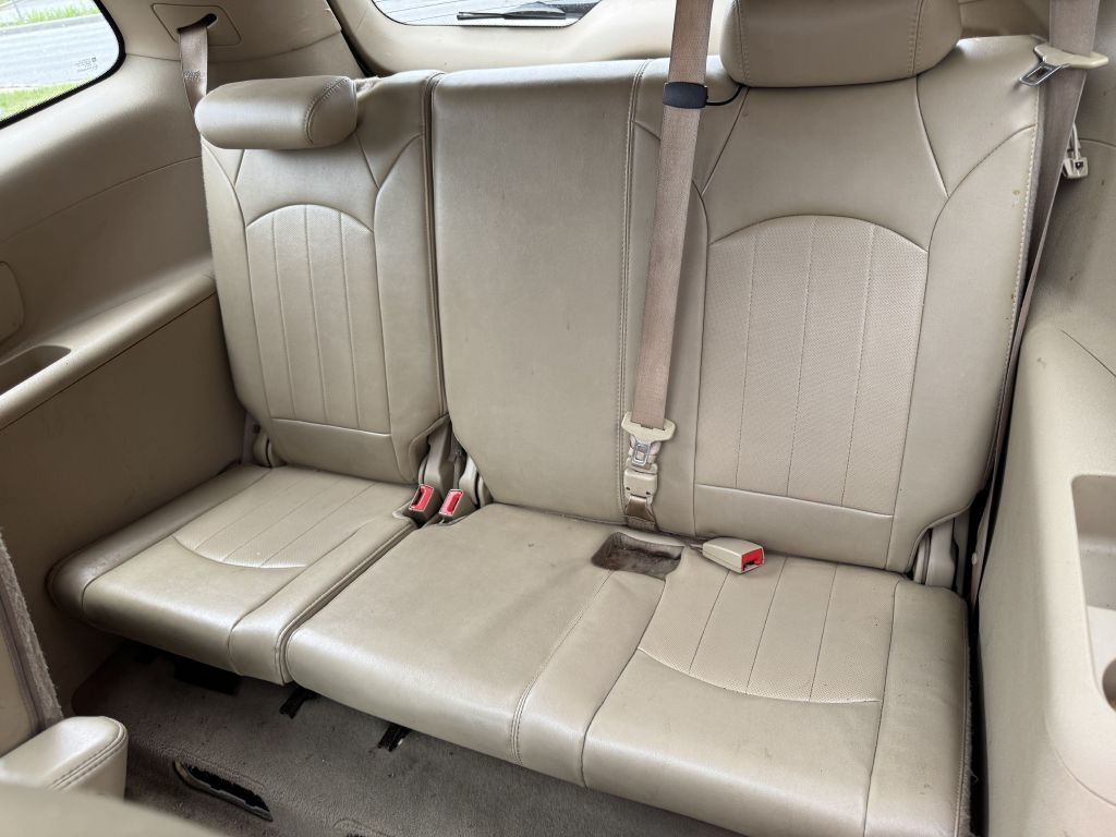 2011 Buick Enclave Image 6