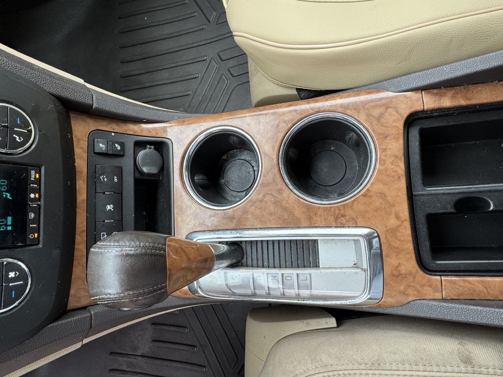 2011 Buick Enclave Image 22