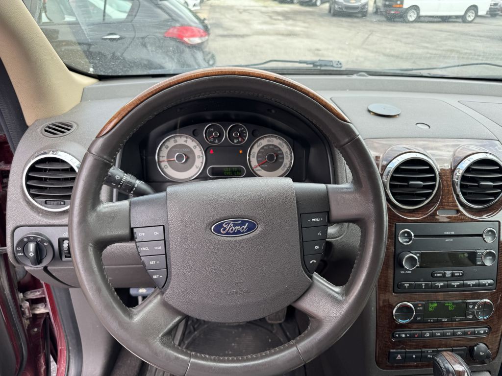 2008 Ford Taurus Image 12