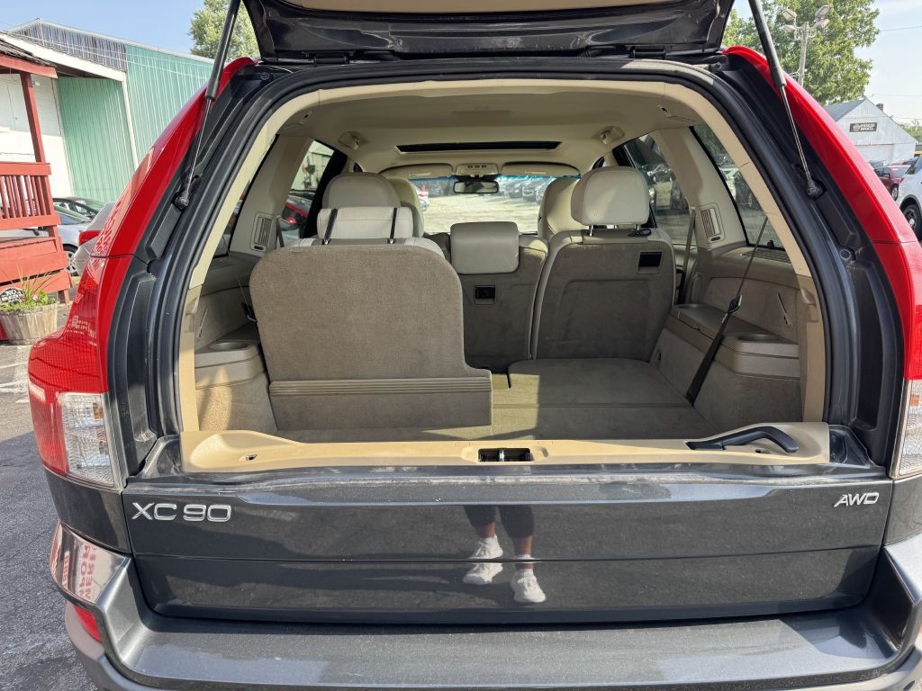 2011 Volvo XC90 Image 6
