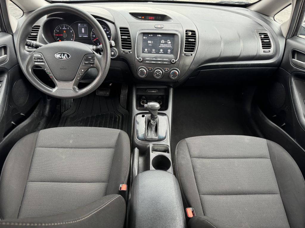 2017 Kia Forte Image 7