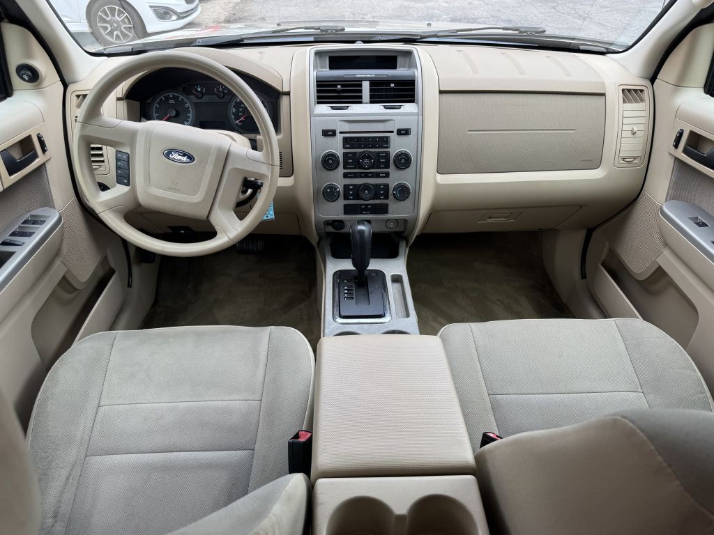 2011 Ford Escape Image 8