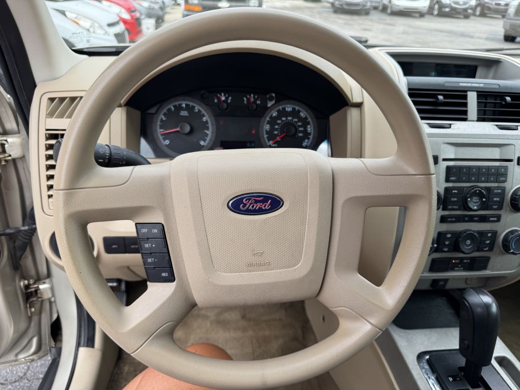 2011 Ford Escape Image 11