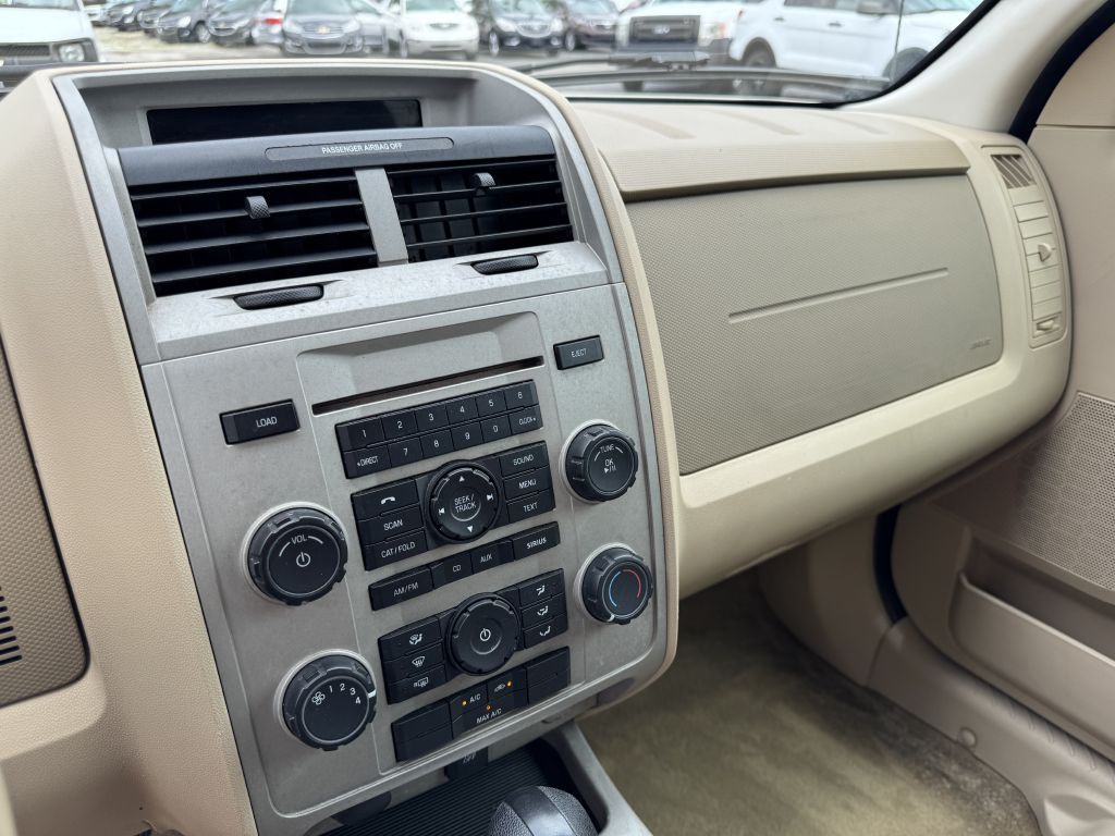 2011 Ford Escape Image 12