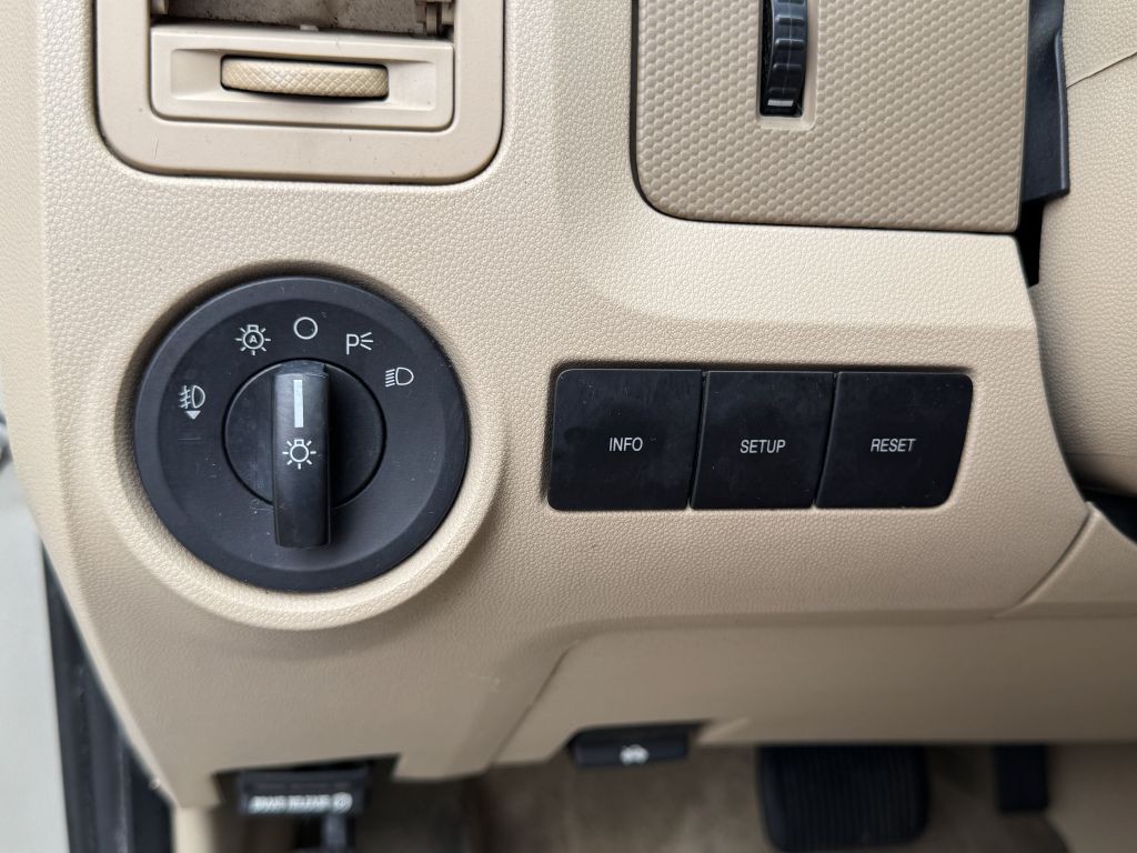 2011 Ford Escape Image 14
