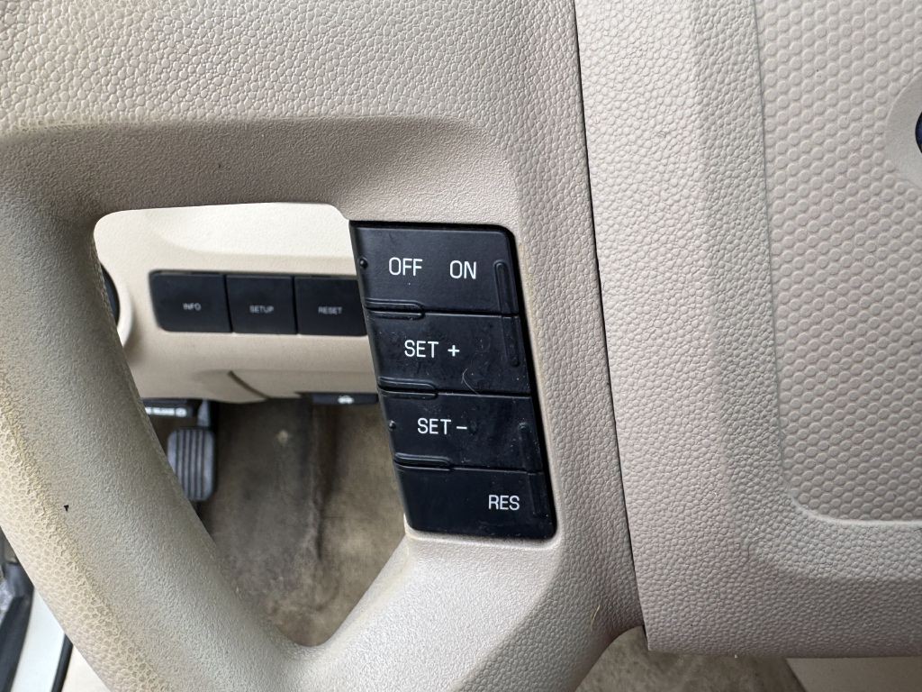 2011 Ford Escape Image 15