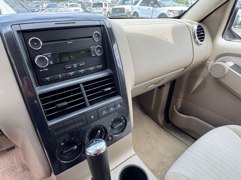 2009 Ford Explorer Image 14