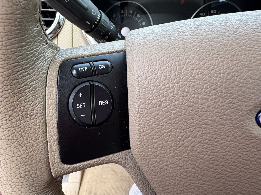 2009 Ford Explorer Image 18