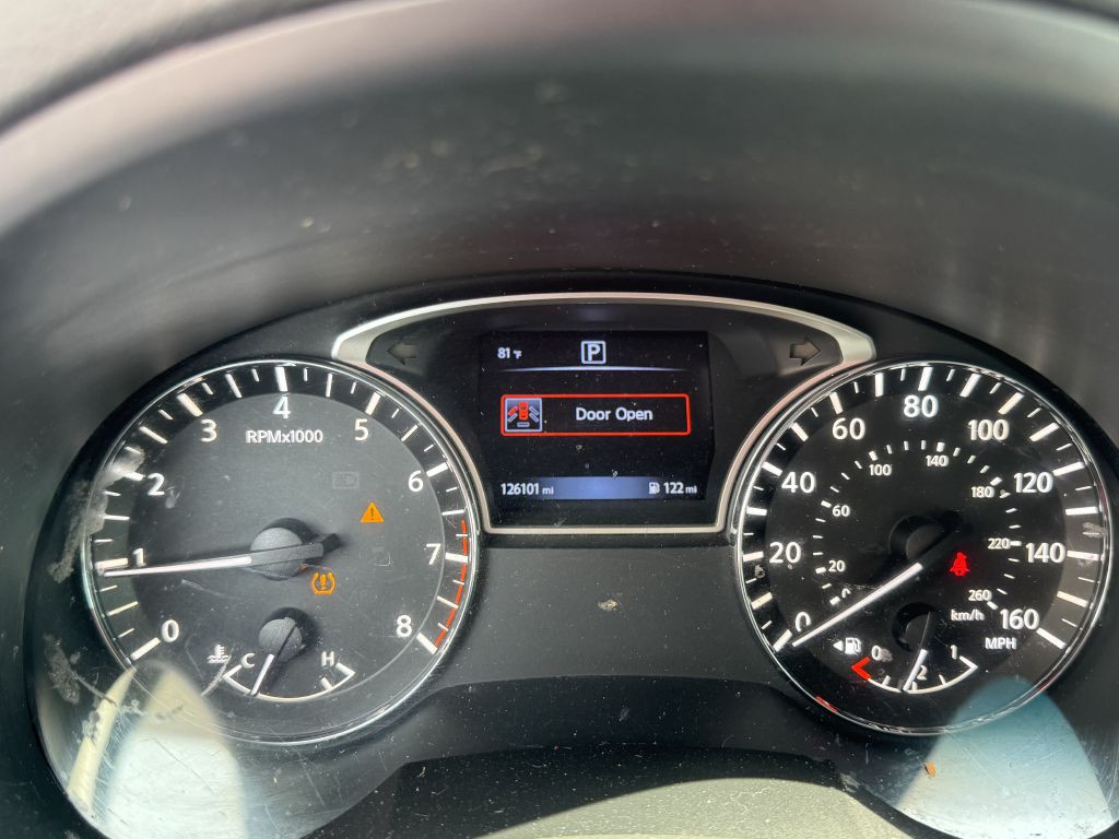 2016 Nissan Altima Image 12