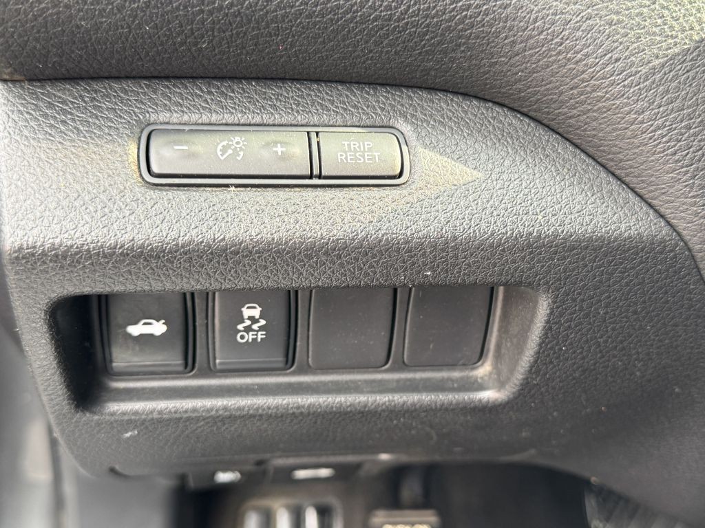 2016 Nissan Altima Image 14