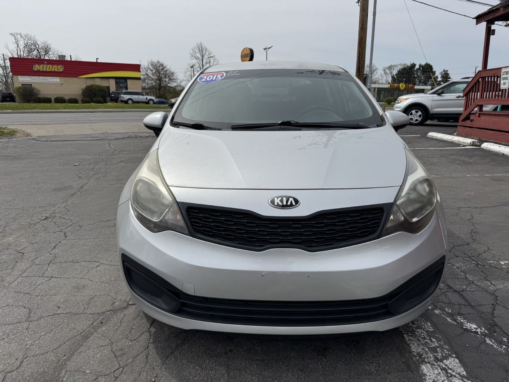 2015 Kia Rio Image 2