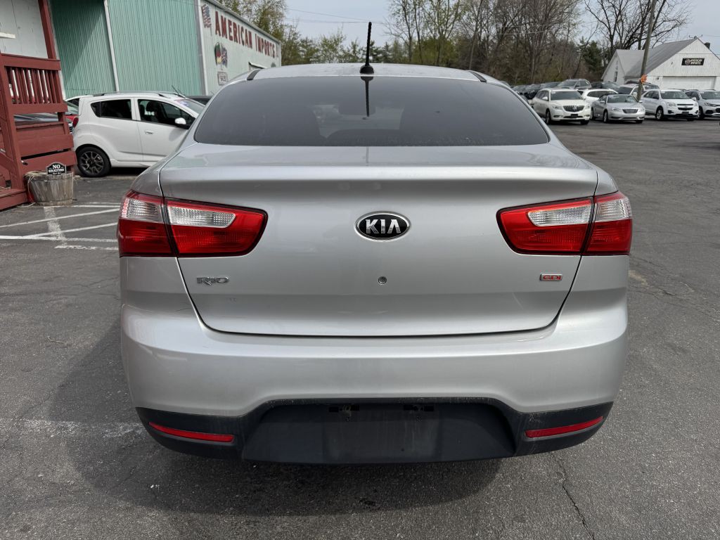 2015 Kia Rio Image 4