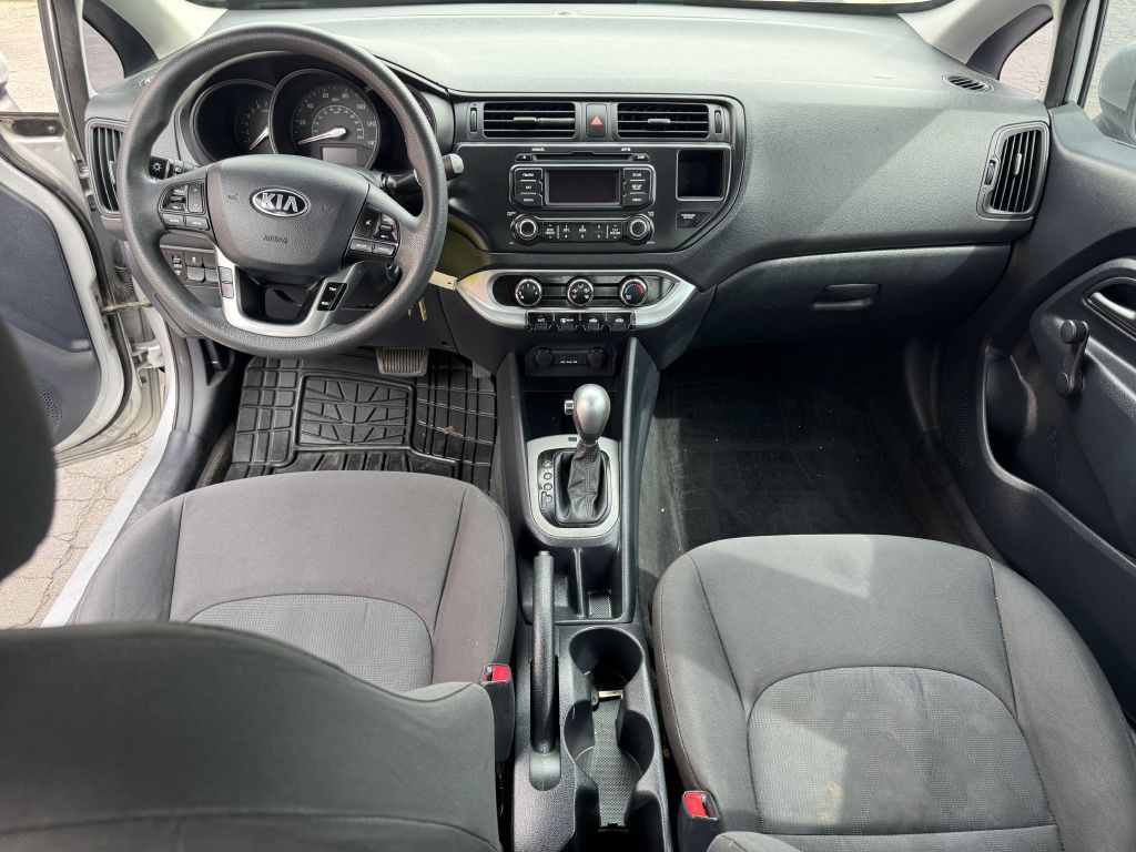 2015 Kia Rio Image 6