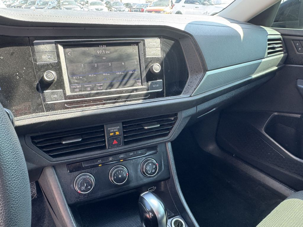 2019 Volkswagen Jetta Image 10