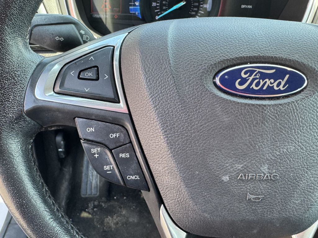 2016 Ford Fusion Image 15