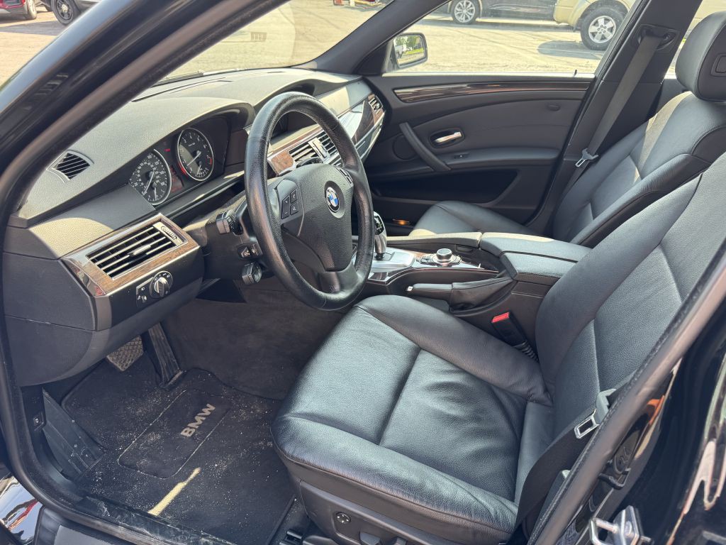 2010 BMW 5 Series Image 8