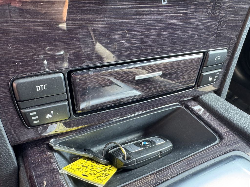 2010 BMW 5 Series Image 22