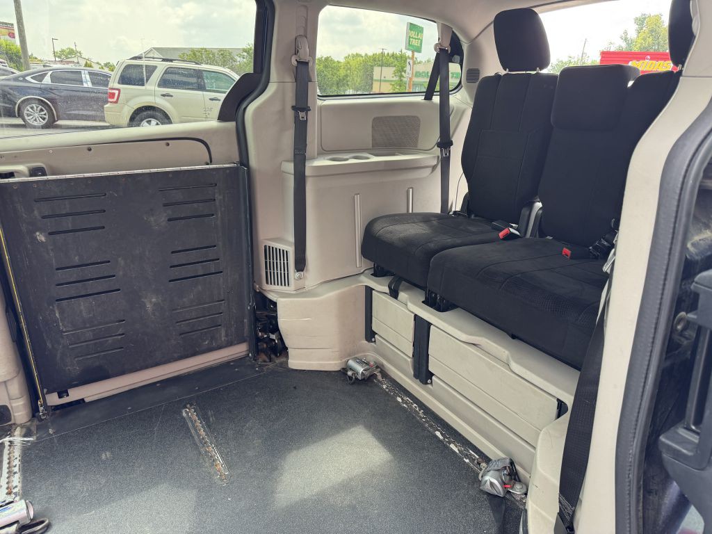 2013 Dodge Grand Caravan Image 6