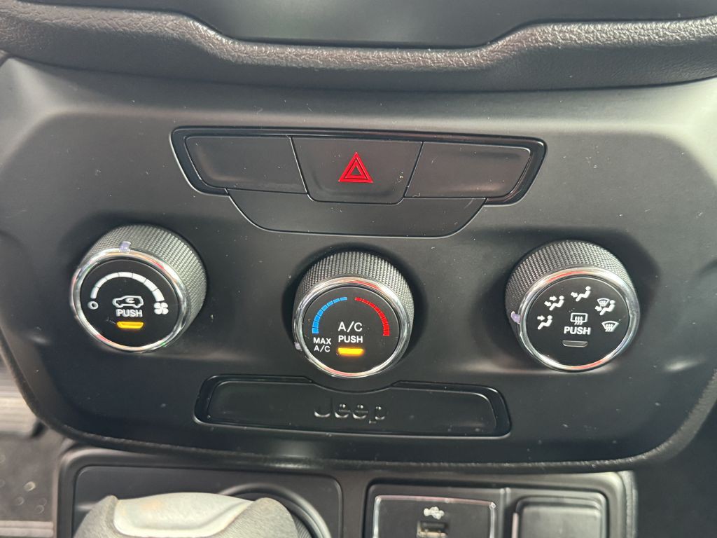 2019 Jeep Renegade Image 20