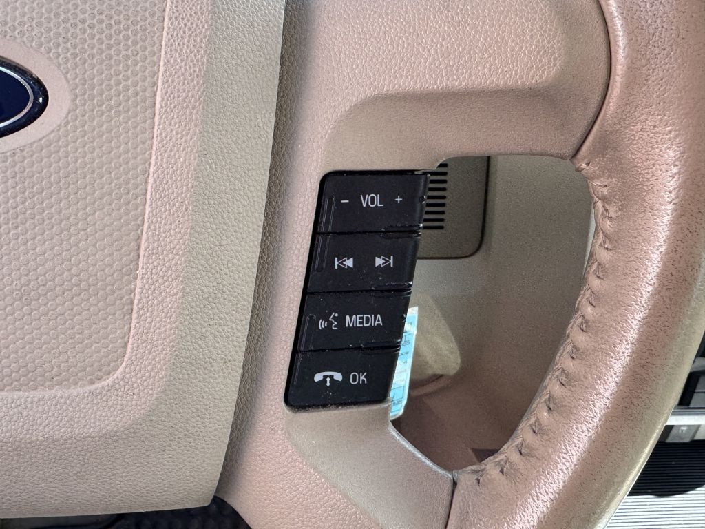 2009 Ford Escape Image 15