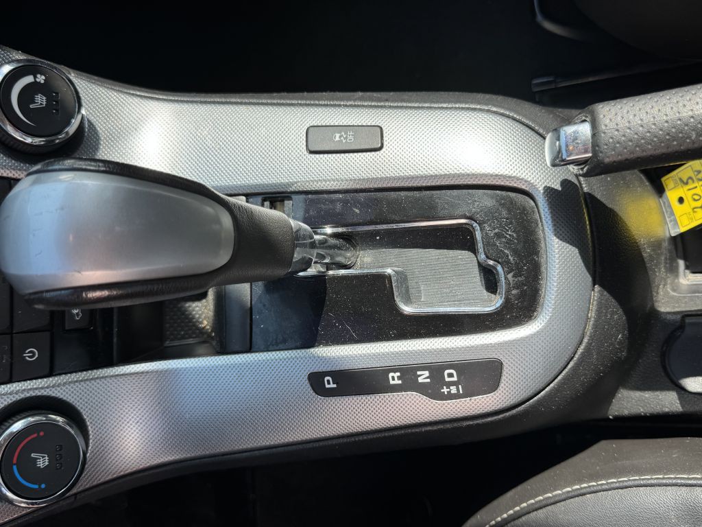 2015 Chevrolet Cruze Image 20