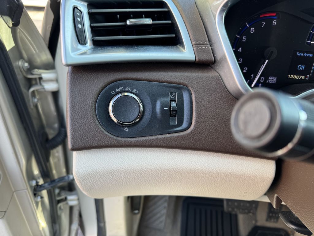 2015 Cadillac SRX Image 14