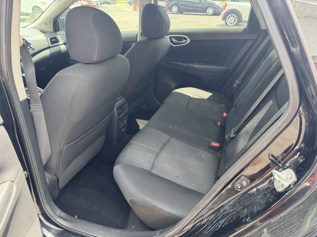2017 Nissan Sentra Image 5
