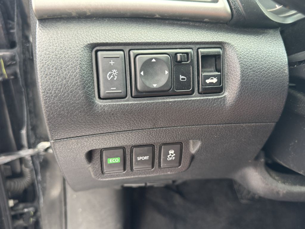 2017 Nissan Sentra Image 13