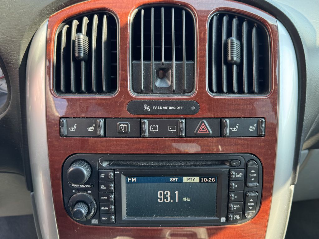 2006 Chrysler Town & Country Image 20